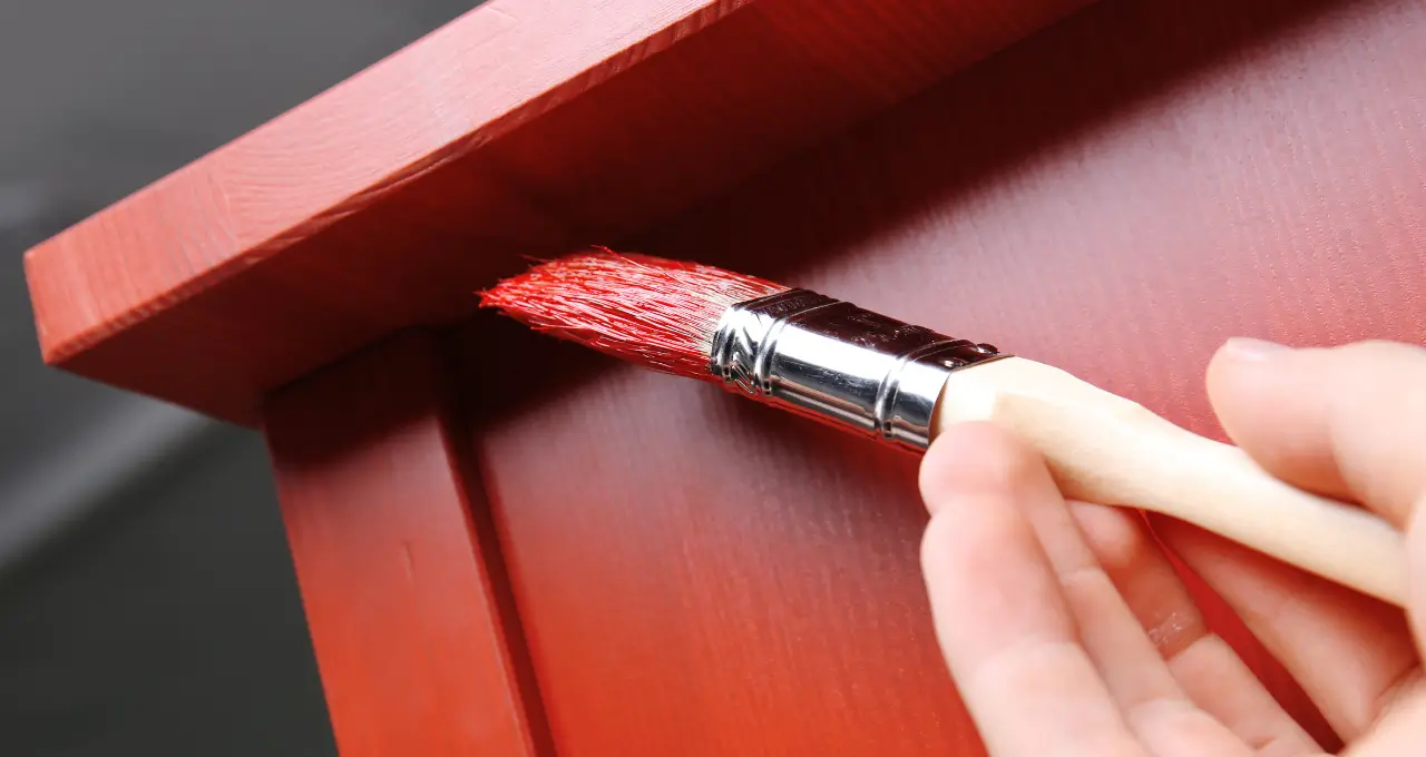 furniture polishing service in Dubai